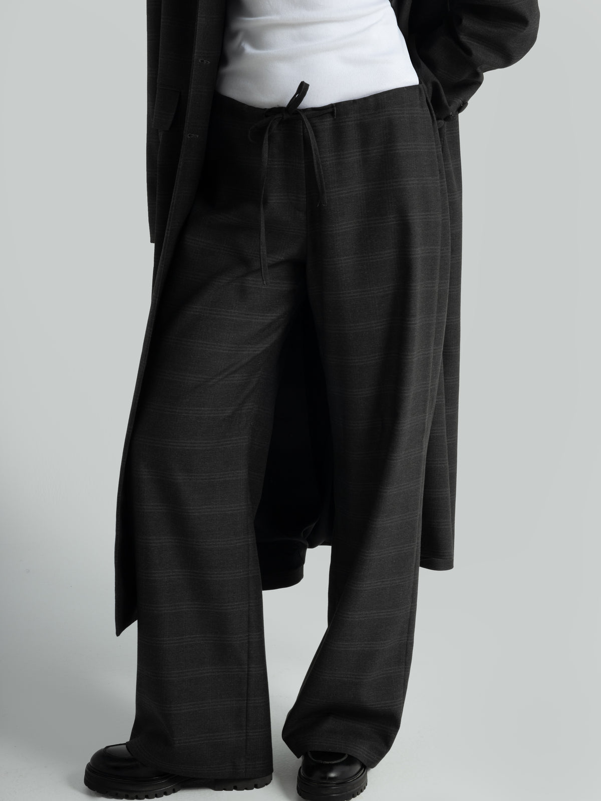 Form Drawstring Checkered Pants