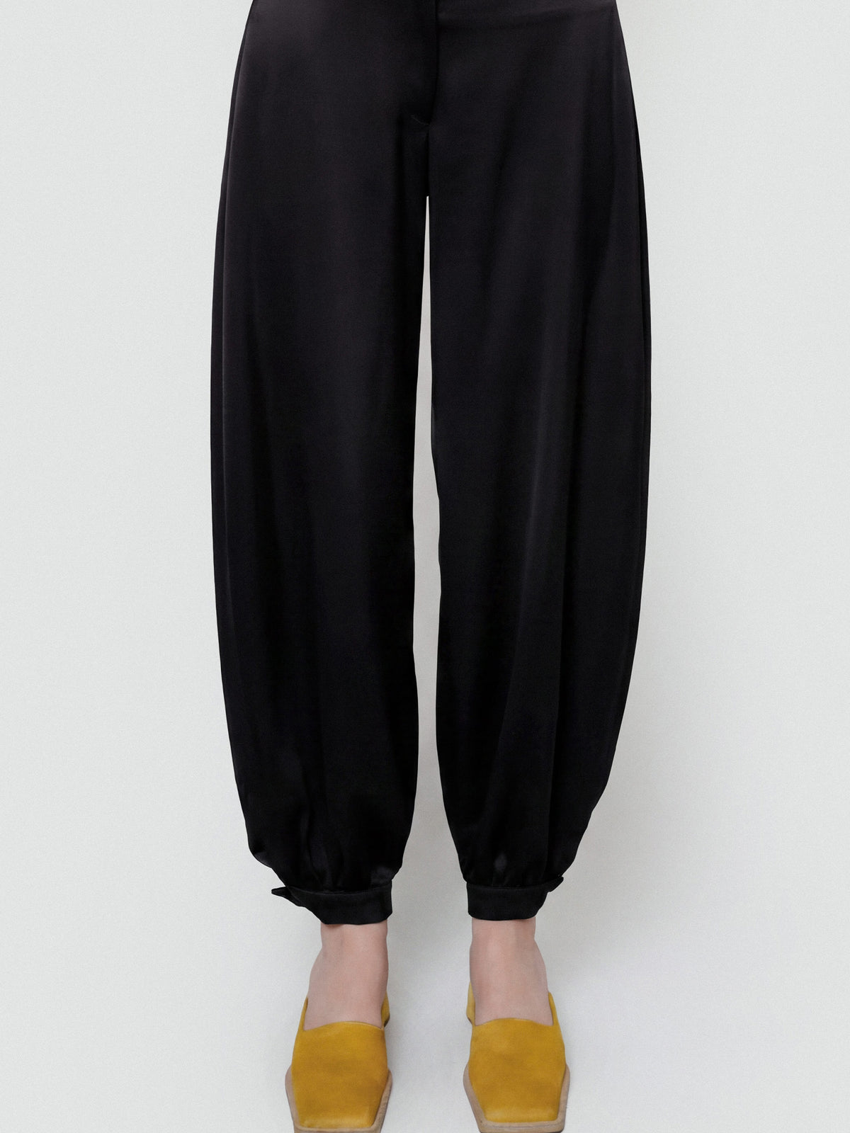 VANTA SATIN PANTS